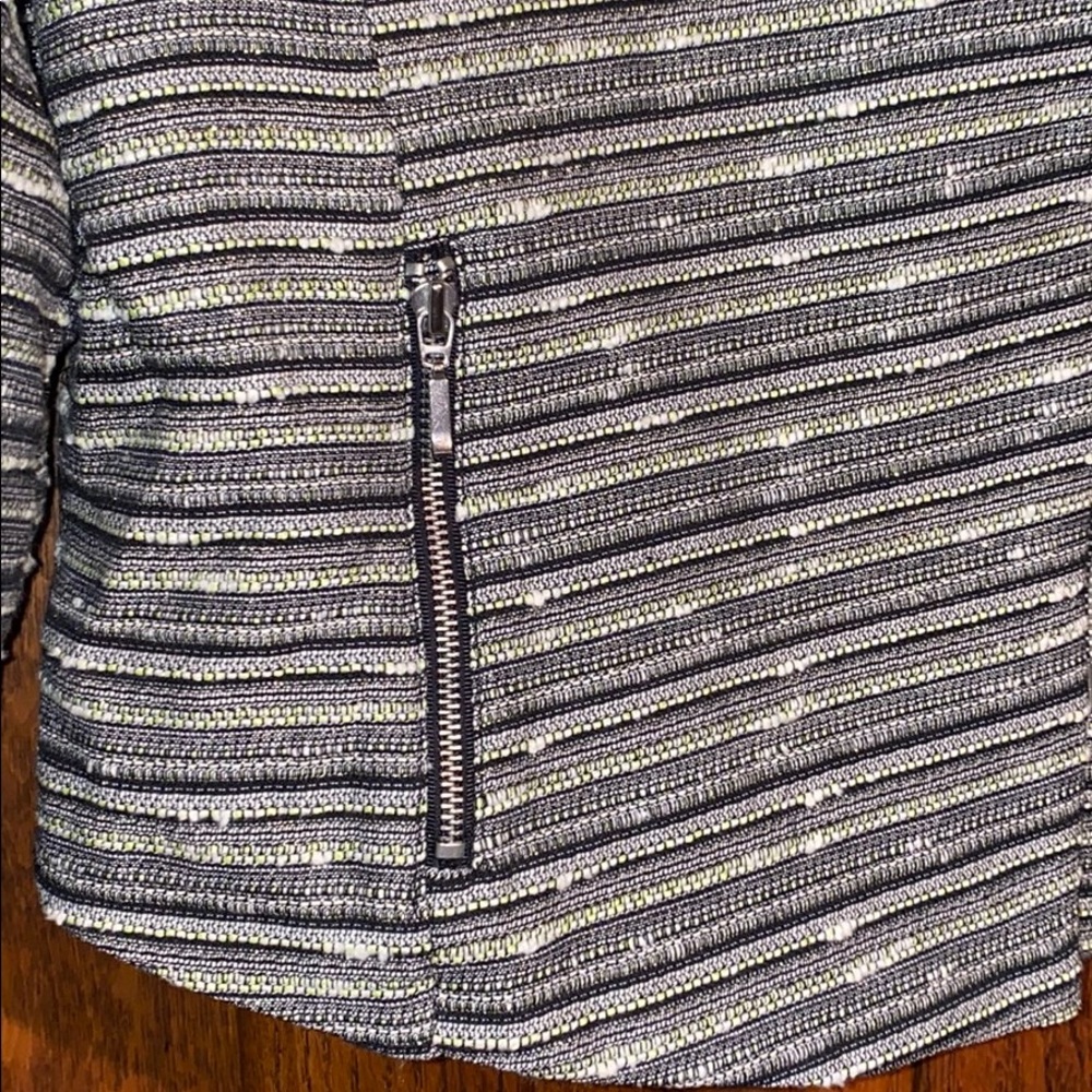 Women’s Jacket - Picture 2 of 5